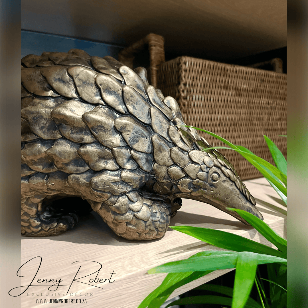 Pangolin Object (55cm)