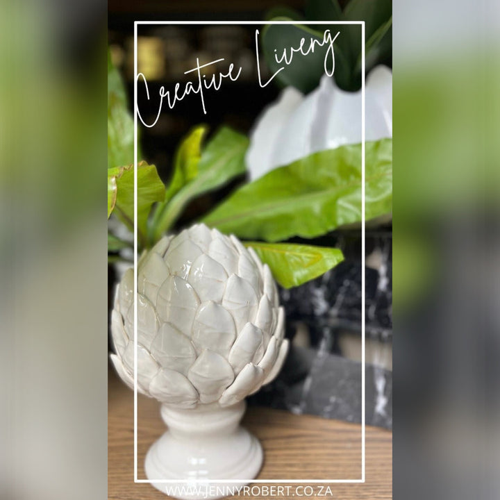 Artichoke Classic Ornament White (MED)